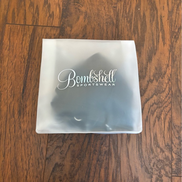 Bombshell Sportswear Diamond bra - Picture 5 of 6